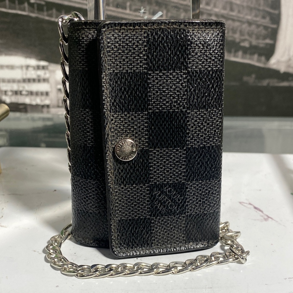 Authentic Louis Vuitton Black Damier Graphite Key Pouch